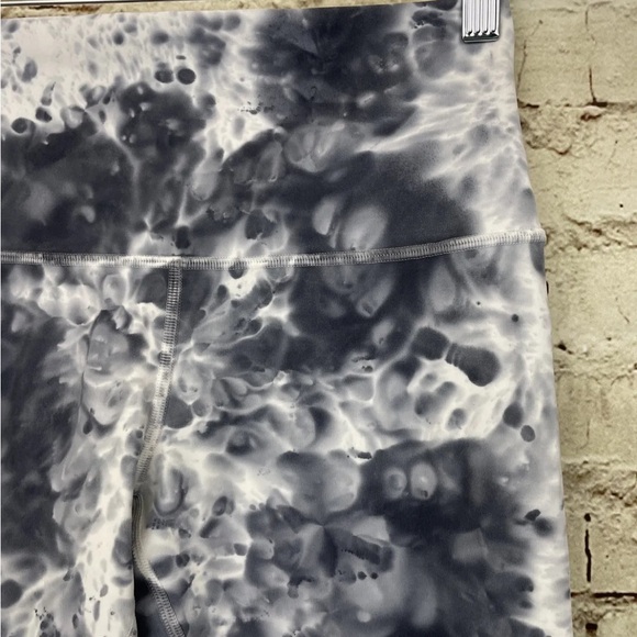 Lululemon Wunder Under HR Tight 25", Leggings (To Dye For) LW5CZ7S Size 6 - Picture 4 of 8